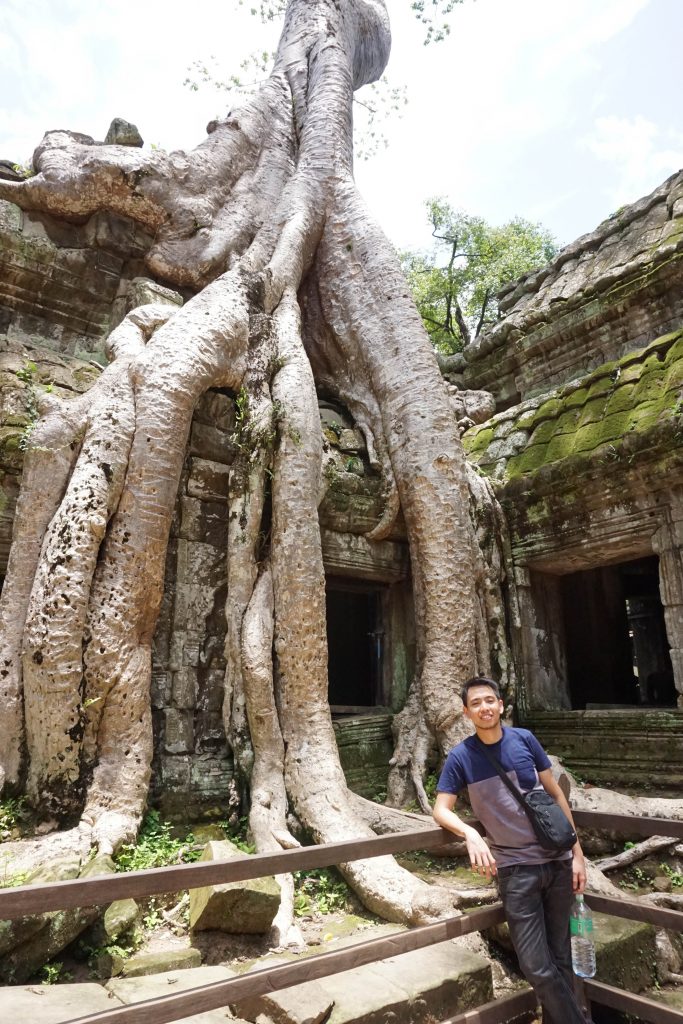 Cambodia-Thailand: A Step to the World Cambodia-Thailand: A Step to the World