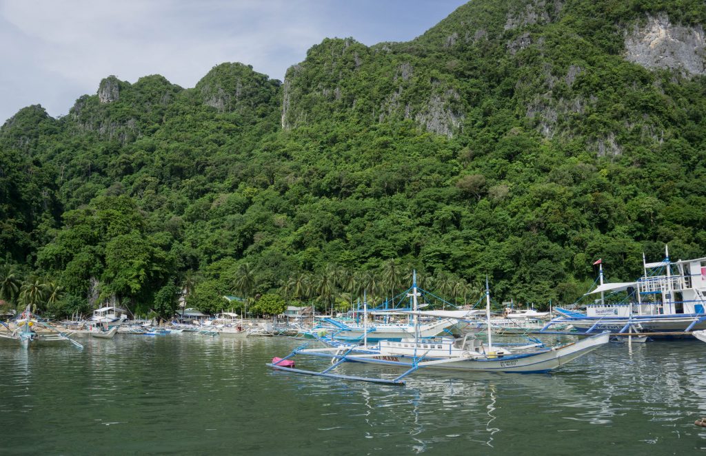 El Nido Day 1 - Tour A: Islands, Beaches and Lagoons El Nido Day 1 - Tour A: Islands, Beaches and Lagoons