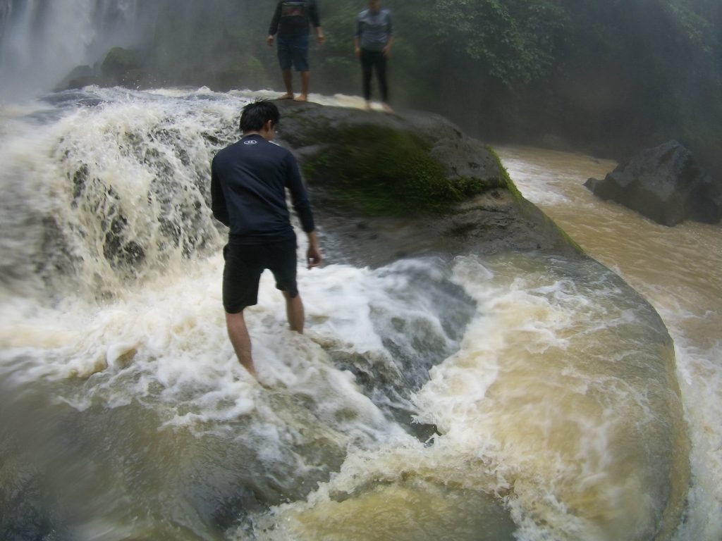 Hulugan Falls - Luisiana, Laguna (Travel Guide)