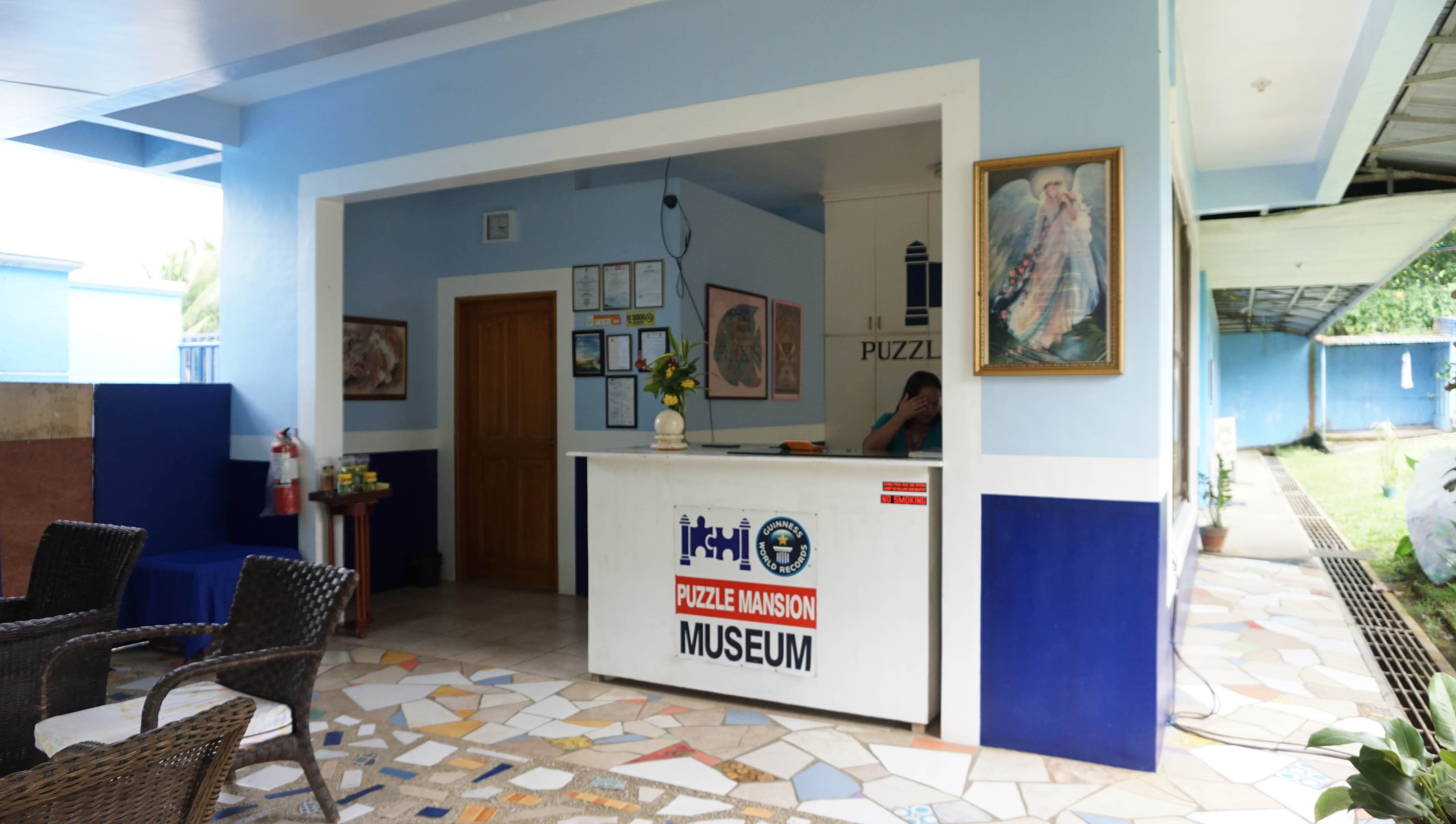 Puzzle Mansion - Tagaytay, Cavite (Guinness World Record Holder) Puzzle Mansion - Tagaytay, Cavite (Guinness World Record Holder)