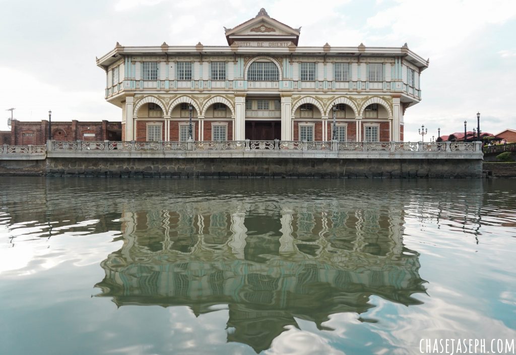 Las Casas Filipinas de Acuzar - Travel Back in Time (Travel Guide)