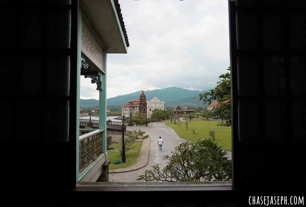 Las Casas Filipinas de Acuzar - Travel Back in Time (Travel Guide)