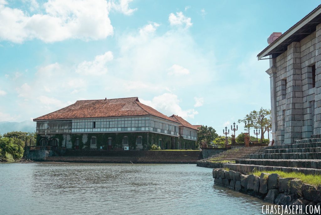 Las Casas Filipinas de Acuzar - Travel Back in Time (Travel Guide)