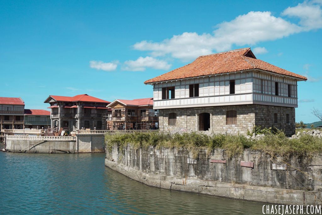 Las Casas Filipinas de Acuzar - Travel Back in Time (Travel Guide)