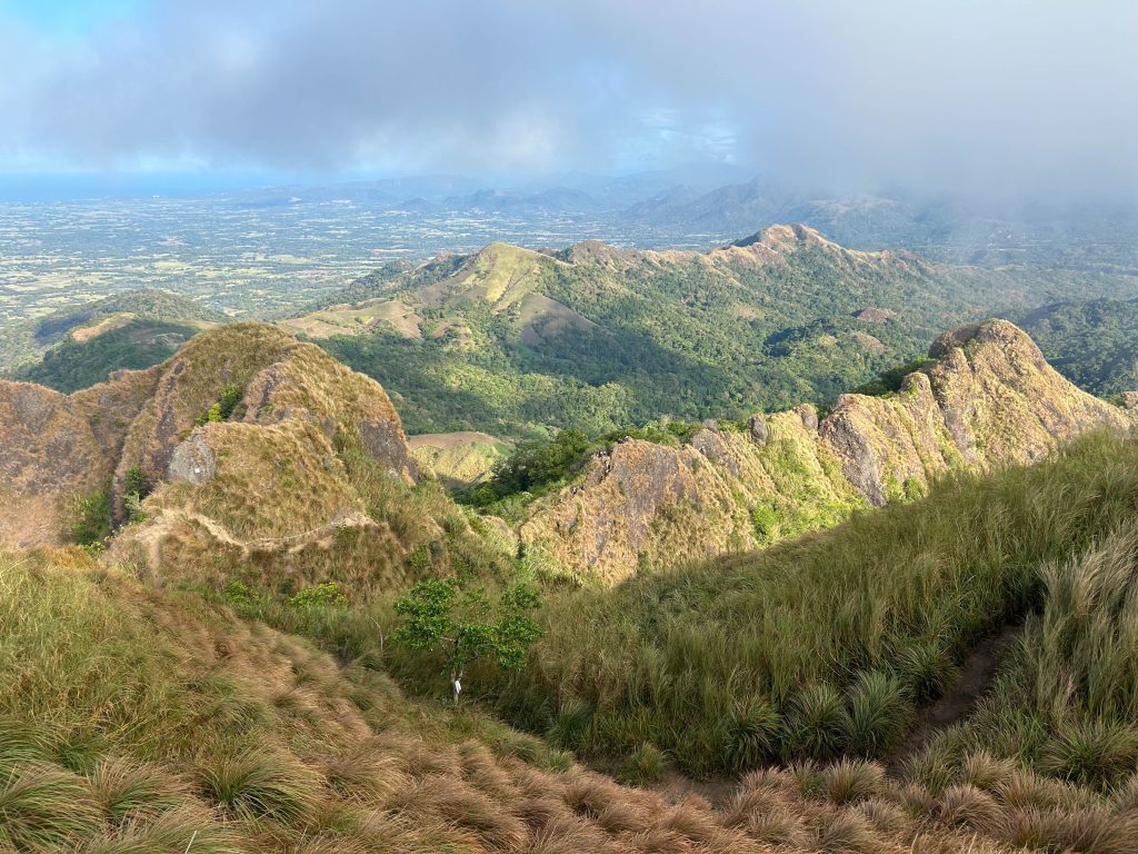 Mt. Batulao - Nasugbu, Batangas (Climb Guide & Itinerary)