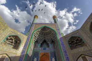 Iran Travel Guides and Itineraries. Photo by FAYSAL KHAN.
