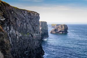 Ireland Travel Itineraries and Guides. Photo by Lukas Kloeppel.