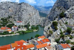 Croatia Travel Itineraries and Guides. Photo by Pixabay.
